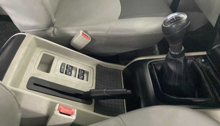 2021 Mahindra Scorpio S3 PLUS, Diesel, Manual, 25,373 km, Gear Lever