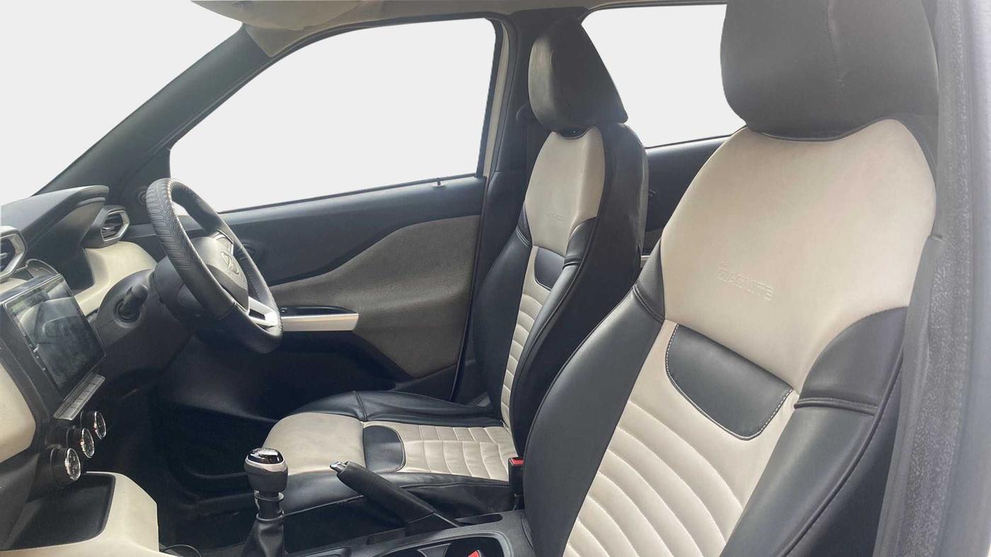 2021 Nissan MAGNITE XE, Petrol, Manual, 16,097 km, Right Side Front Door Cabin