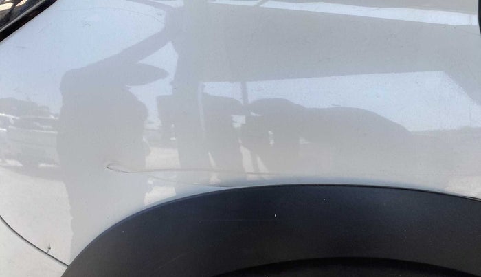 2021 Maruti XL6 ALPHA MT, Petrol, Manual, 34,829 km, Right quarter panel - Slightly dented