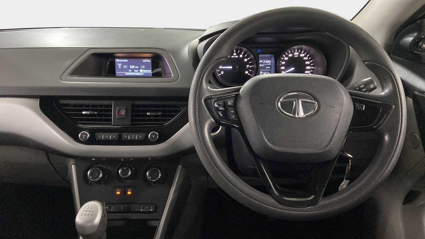 2018 Tata NEXON XM PETROL, Petrol, Manual, 27,693 km, Steering Wheel Close Up