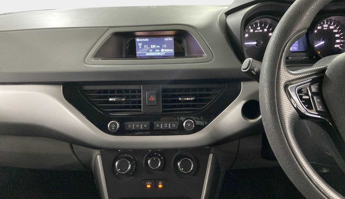 2018 Tata NEXON XM PETROL, Petrol, Manual, 27,693 km, Air Conditioner