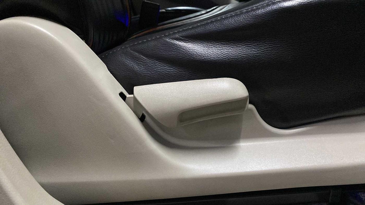 2020 Maruti Celerio VXI (O) CNG, CNG, Manual, 19,975 km, Driver Side Adjustment Panel