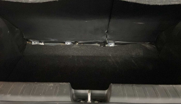 2018 Maruti Baleno ALPHA PETROL 1.2, Petrol, Manual, 24,799 km, Dicky (Boot door) - Tool missing
