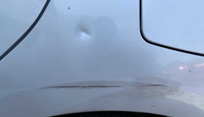 2017 Maruti Ciaz ZXI+, Petrol, Manual, 83,947 km, Left quarter panel - Minor scratches