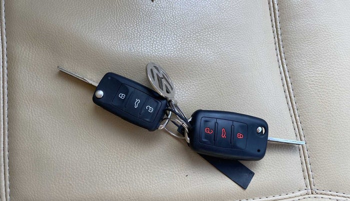 2015 Volkswagen Polo HIGHLINE1.5L, Diesel, Manual, 83,698 km, Key Close Up