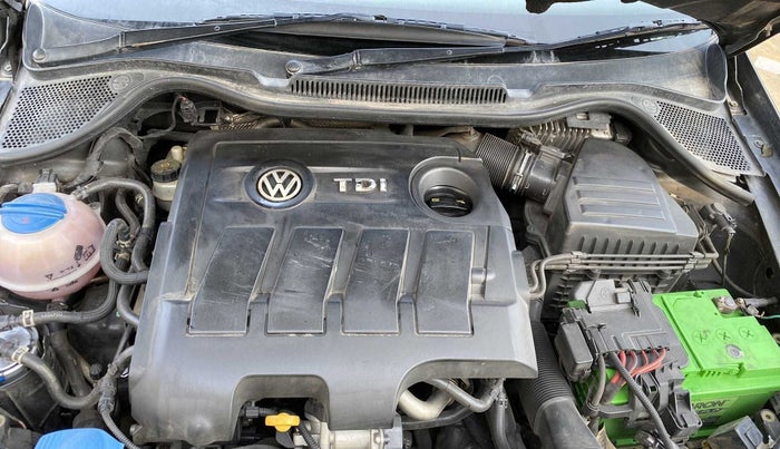 2015 Volkswagen Polo HIGHLINE1.5L, Diesel, Manual, 83,698 km, Open Bonet