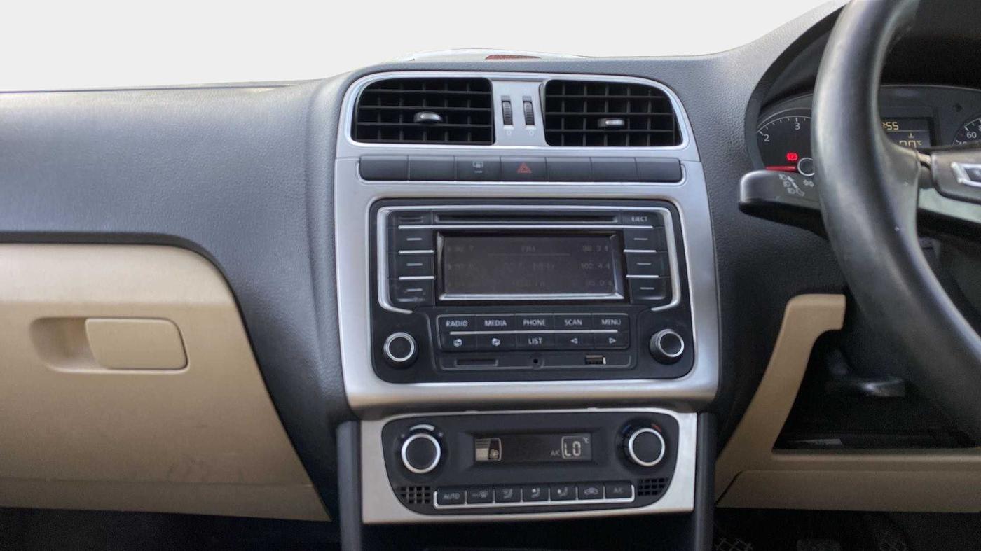 2015 Volkswagen Polo HIGHLINE1.5L, Diesel, Manual, 83,698 km, Air Conditioner