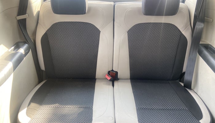 2019 Renault TRIBER RXZ, Petrol, Manual, 49,605 km, Third Seat Row ( optional )