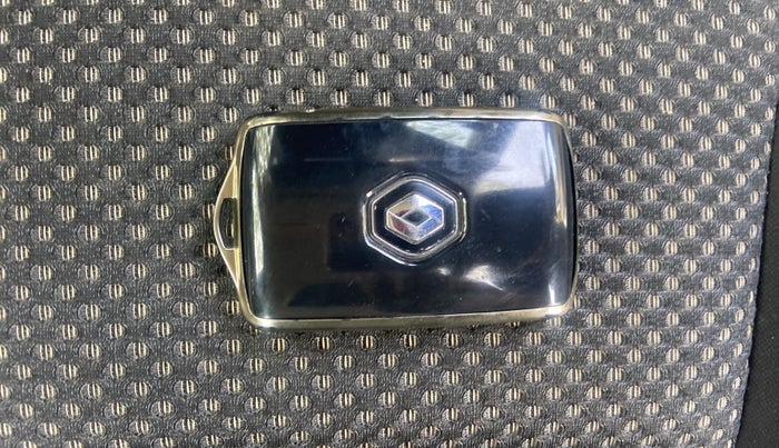 2019 Renault TRIBER RXZ, Petrol, Manual, 49,605 km, Key Close Up