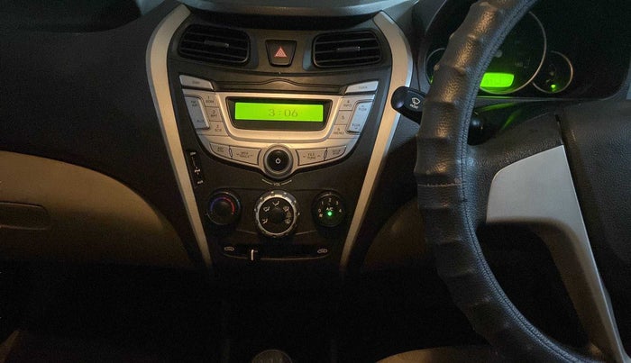 2017 Hyundai Eon SPORTZ, Petrol, Manual, 21,970 km, Infotainment System