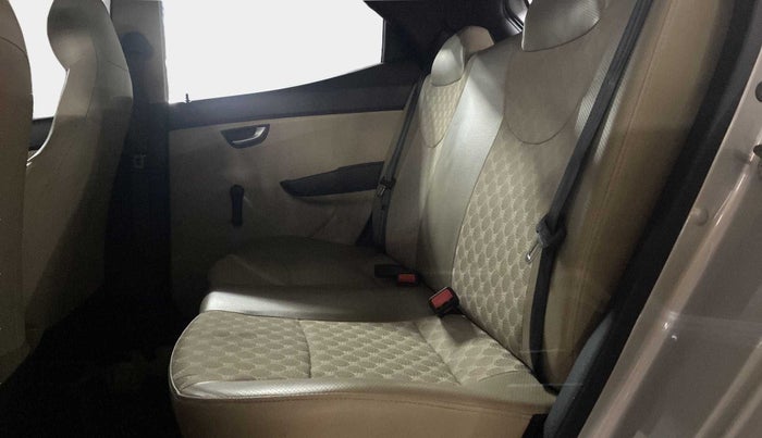 2017 Hyundai Eon SPORTZ, Petrol, Manual, 21,970 km, Right Side Rear Door Cabin