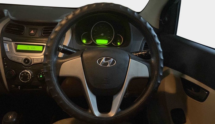 2017 Hyundai Eon SPORTZ, Petrol, Manual, 21,970 km, Steering Wheel Close Up