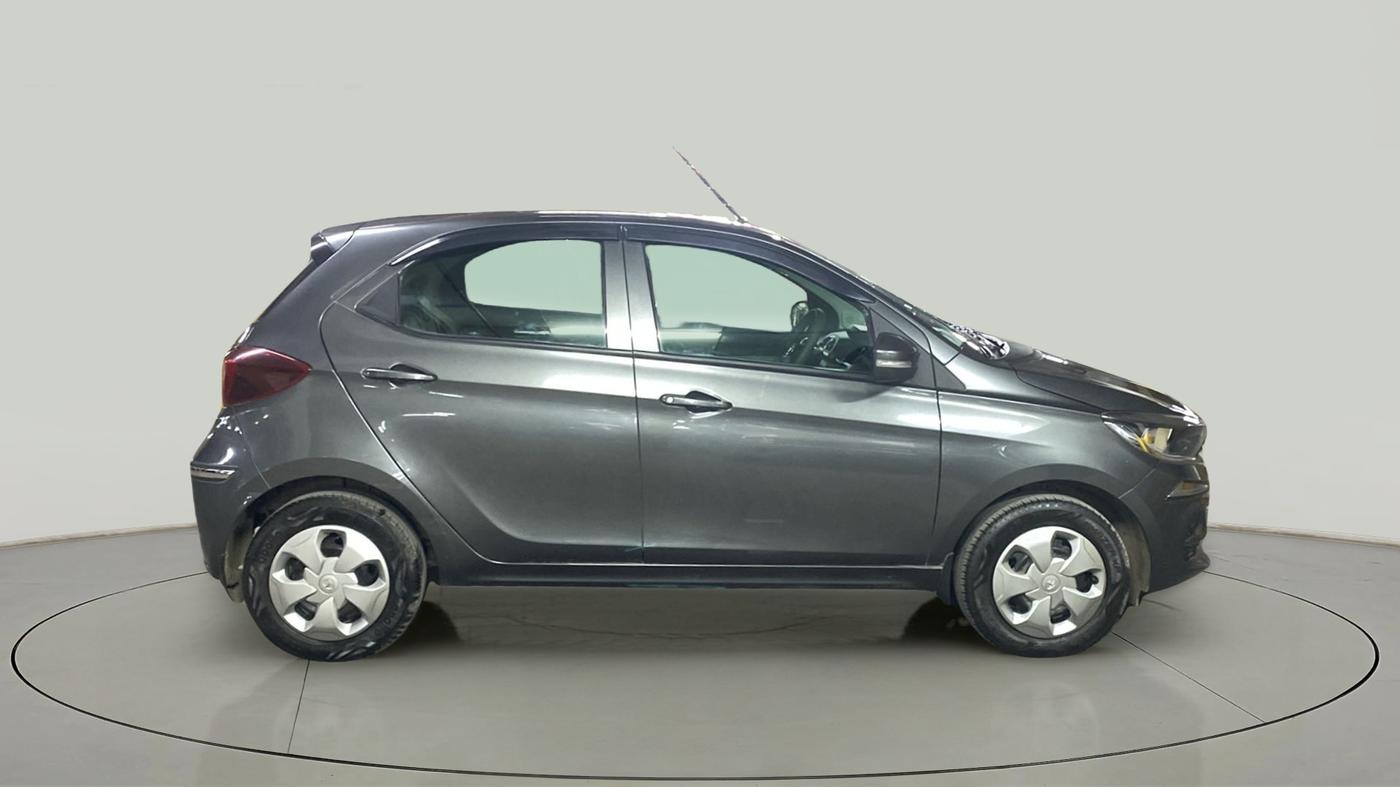 2021 Tata Tiago XTA PETROL, Petrol, Automatic, 4,637 km, Right Side View