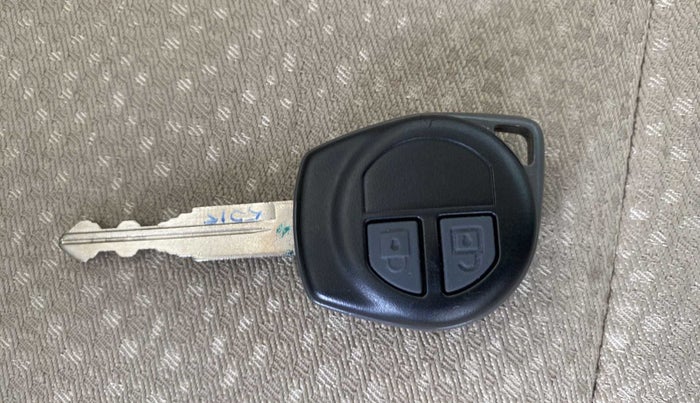 2014 Maruti Swift Dzire VXI, Petrol, Manual, 33,934 km, Key Close Up