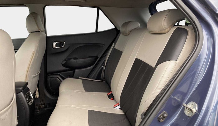 2022 Hyundai VENUE SX 1.5 CRDI, Diesel, Manual, 66,832 km, Right Side Rear Door Cabin