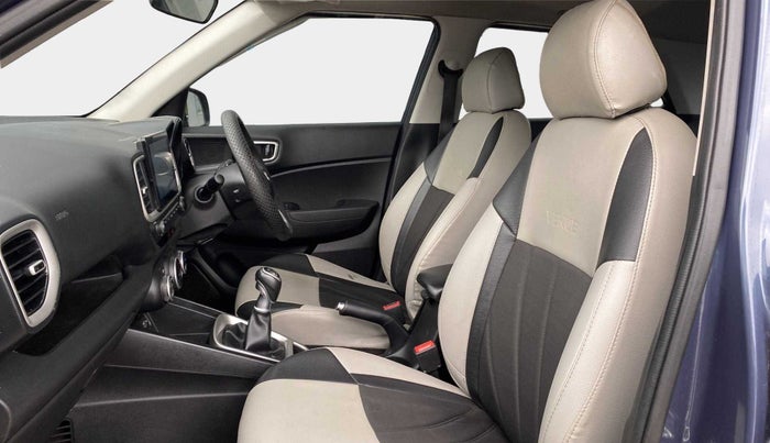 2022 Hyundai VENUE SX 1.5 CRDI, Diesel, Manual, 66,832 km, Right Side Front Door Cabin