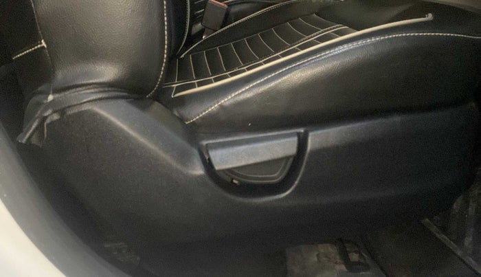 2021 Hyundai NEW SANTRO ERA EXECUTIVE, Petrol, Manual, 13,828 km, Driver Side Adjustment Panel