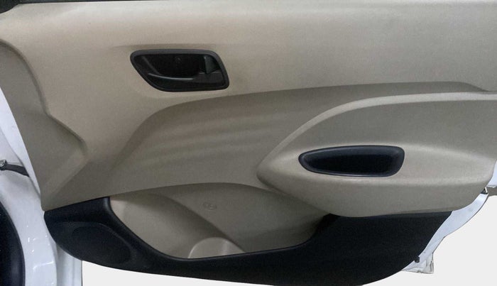 2021 Hyundai NEW SANTRO ERA EXECUTIVE, Petrol, Manual, 13,828 km, Driver Side Door Panels Control