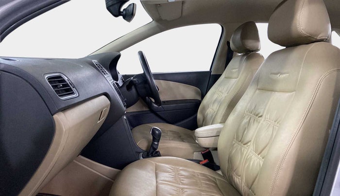 2018 Volkswagen Ameo HIGHLINE PLUS 1.5L AT 16 ALLOY, Diesel, Automatic, 52,041 km, Right Side Front Door Cabin