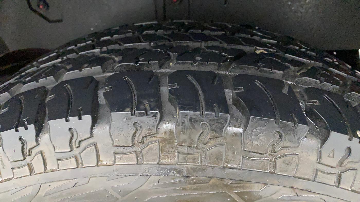 2022 Mahindra Thar LX PETROL HT 4WD AT, Petrol, Automatic, 10,253 km, Left Rear Tyre Tread