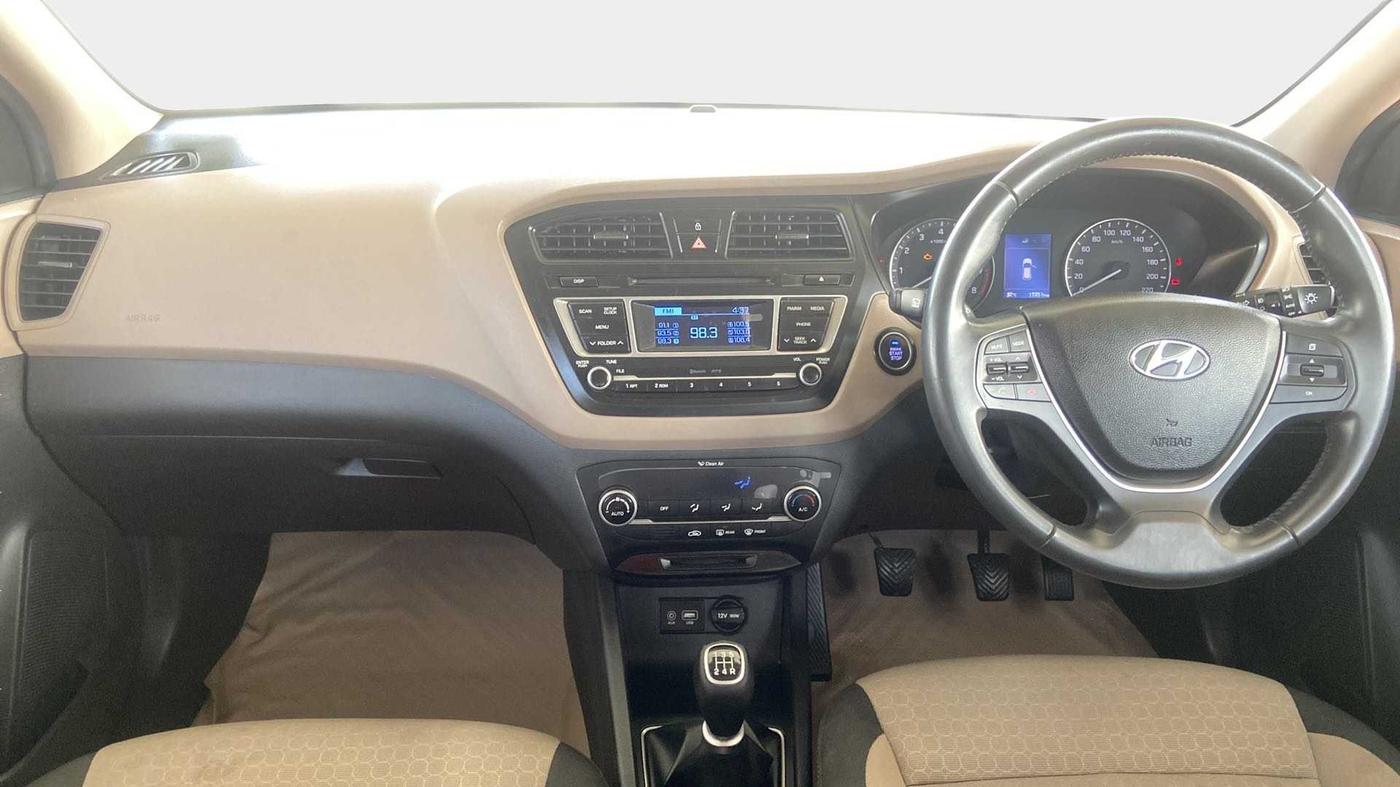 2015 Hyundai Elite i20 ASTA 1.2, Petrol, Manual, 17,339 km, Dashboard