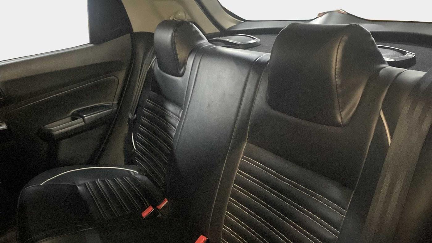 2020 Maruti Swift LXI, Petrol, Manual, 36,198 km, Right Side Rear Door Cabin