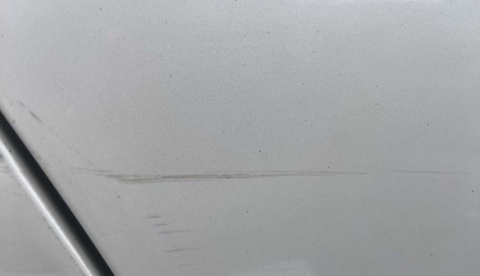 2014 Maruti Swift Dzire VXI, Petrol, Manual, 21,699 km, Right rear door - Minor scratches
