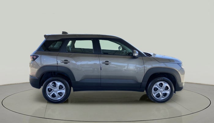2023 Maruti BREZZA VXI SMART HYBRID, Petrol, Manual, 20,801 km, Right Side View