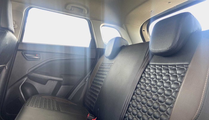 2023 Maruti BREZZA VXI SMART HYBRID, Petrol, Manual, 20,801 km, Right Side Rear Door Cabin