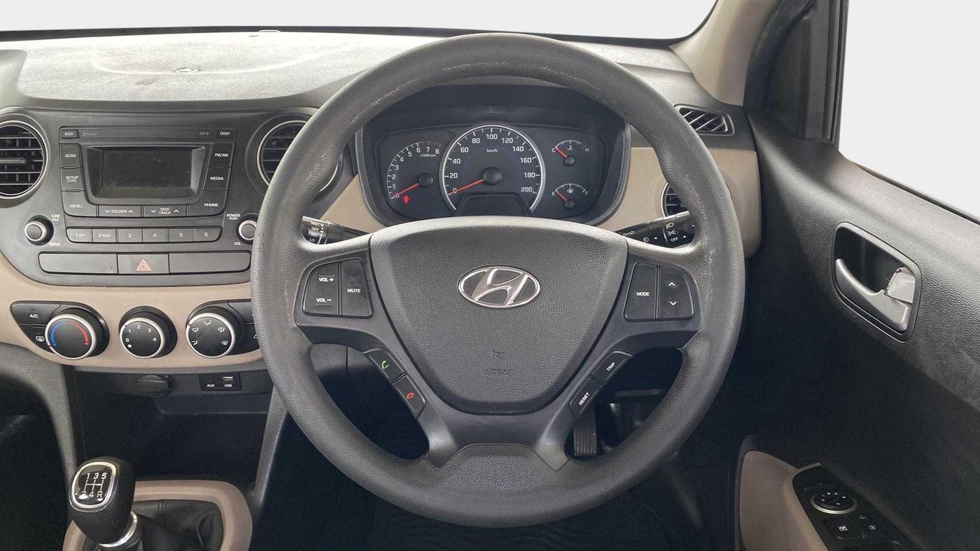 2016 Hyundai Grand i10 SPORTZ 1.2 KAPPA VTVT, Petrol, Manual, 65,469 km, Steering Wheel Close Up