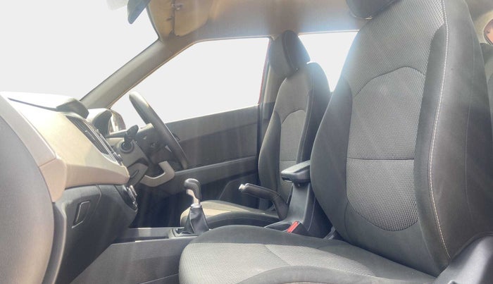 2017 Hyundai Creta E PLUS 1.6 PETROL, Petrol, Manual, 50,026 km, Right Side Front Door Cabin