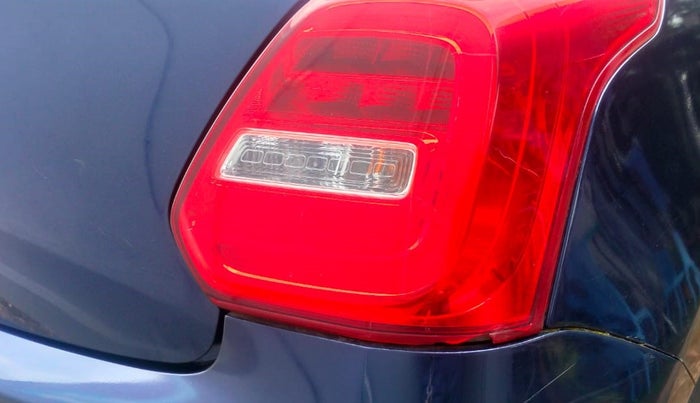 2018 Maruti Swift VXI, Petrol, Manual, 83,782 km, Right tail light - Minor scratches