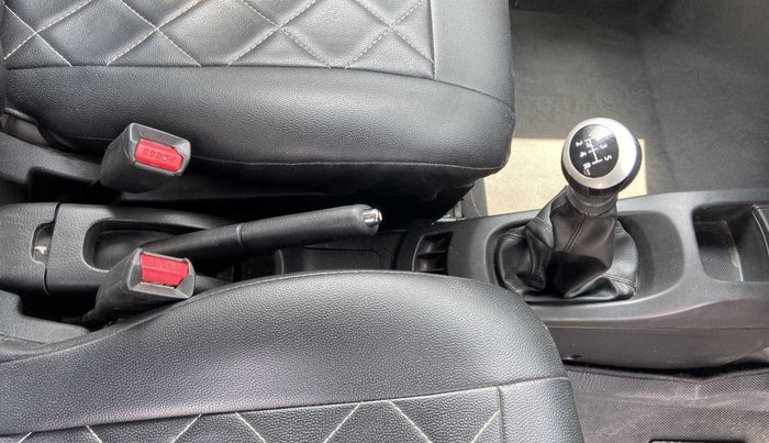 2016 Maruti Wagon R 1.0 VXI, Petrol, Manual, 39,750 km, Gear Lever