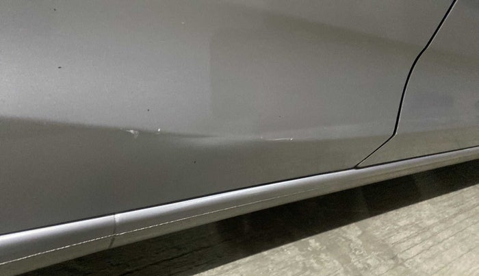 2019 Honda Amaze 1.5L I-DTEC V CVT, Diesel, Automatic, 28,940 km, Right rear door - Slightly dented