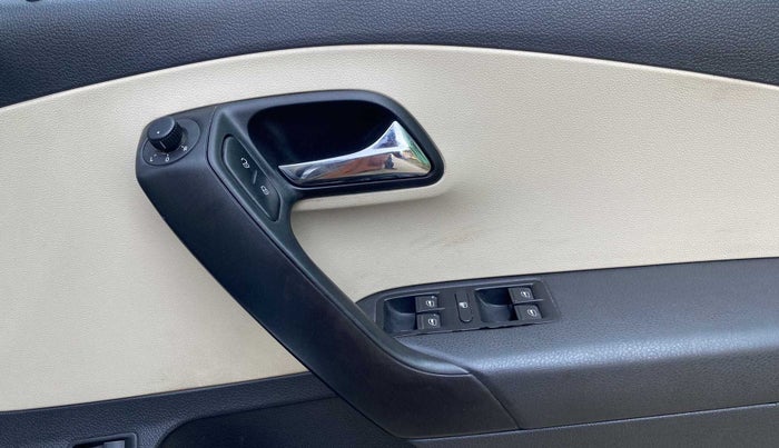 2018 Skoda Rapid STYLE 1.5 TDI AT, Diesel, Automatic, 75,210 km, Driver Side Door Panels Control