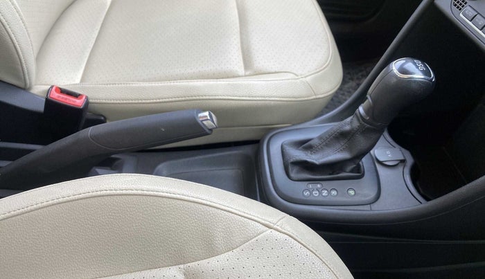 2018 Skoda Rapid STYLE 1.5 TDI AT, Diesel, Automatic, 75,210 km, Gear Lever