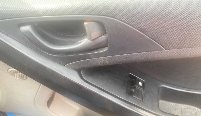 2019 Tata NEXON XE PETROL, Petrol, Manual, 48,024 km, Driver Side Door Panels Control