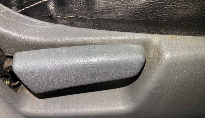 2014 Maruti Alto K10 VXI, Petrol, Manual, 49,229 km, Driver Side Adjustment Panel