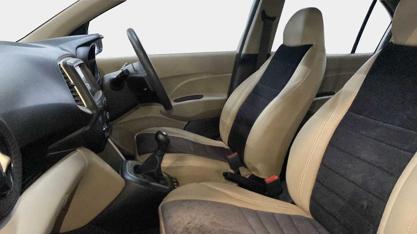 2021 Hyundai NEW SANTRO SPORTZ EXECUTIVE MT CNG, CNG, Manual, 32,264 km, Right Side Front Door Cabin