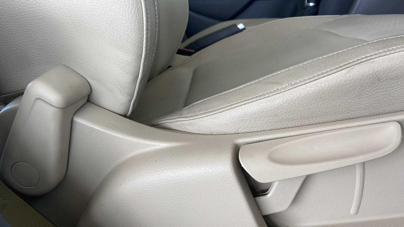 2021 Volkswagen Vento HIGHLINE 1.0L TSI AT, Petrol, Automatic, 19,304 km, Driver Side Adjustment Panel