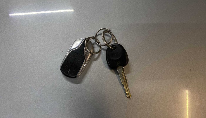 2019 Hyundai NEW SANTRO ERA EXECUTIVE, Petrol, Manual, 27,056 km, Key Close Up
