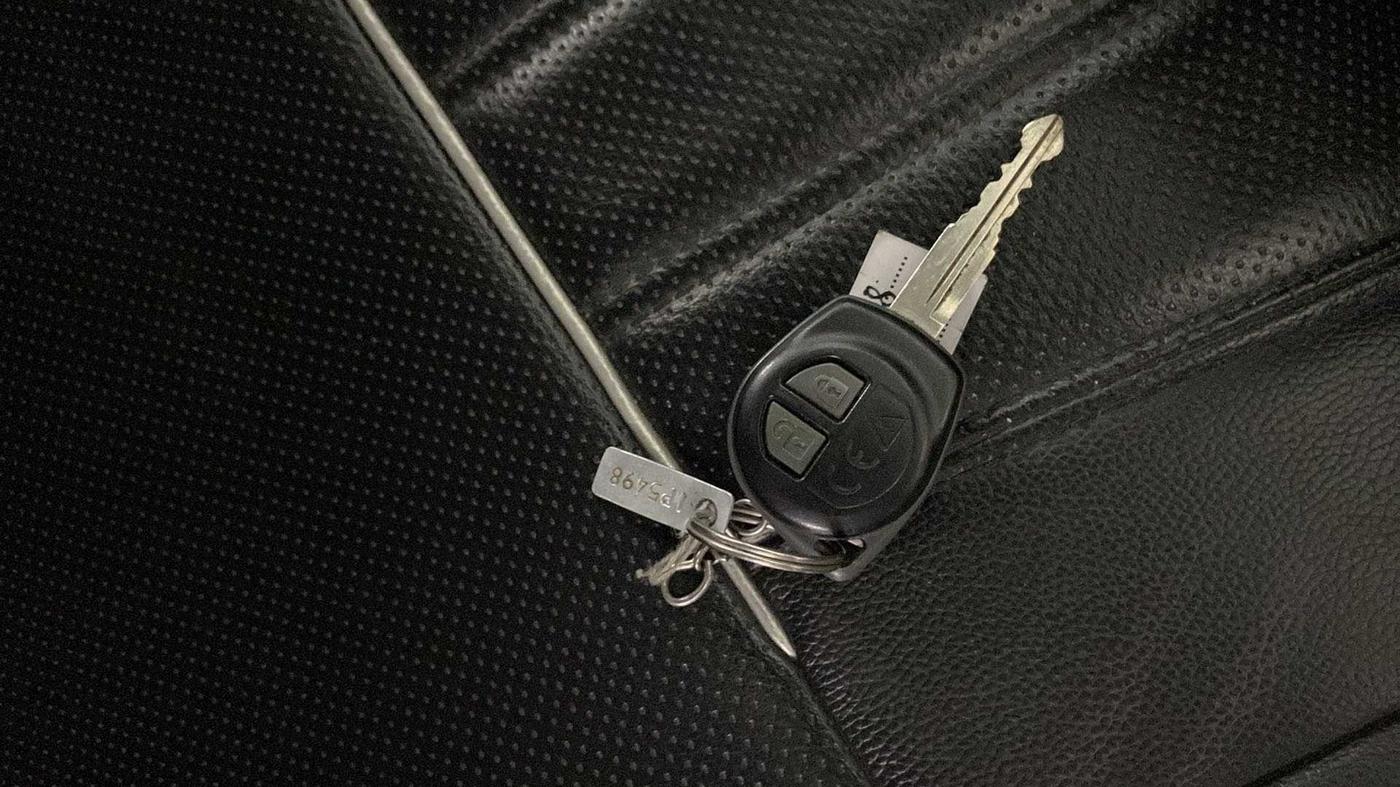 2020 Maruti S PRESSO VXI+, Petrol, Manual, 18,543 km, Key Close Up