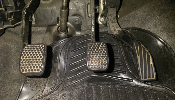 2017 Maruti Alto K10 VXI, Petrol, Manual, 21,021 km, Pedals