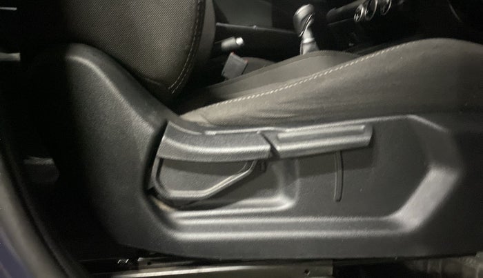 2022 Hyundai VENUE SX 1.5 CRDI, Diesel, Manual, 42,636 km, Driver Side Adjustment Panel