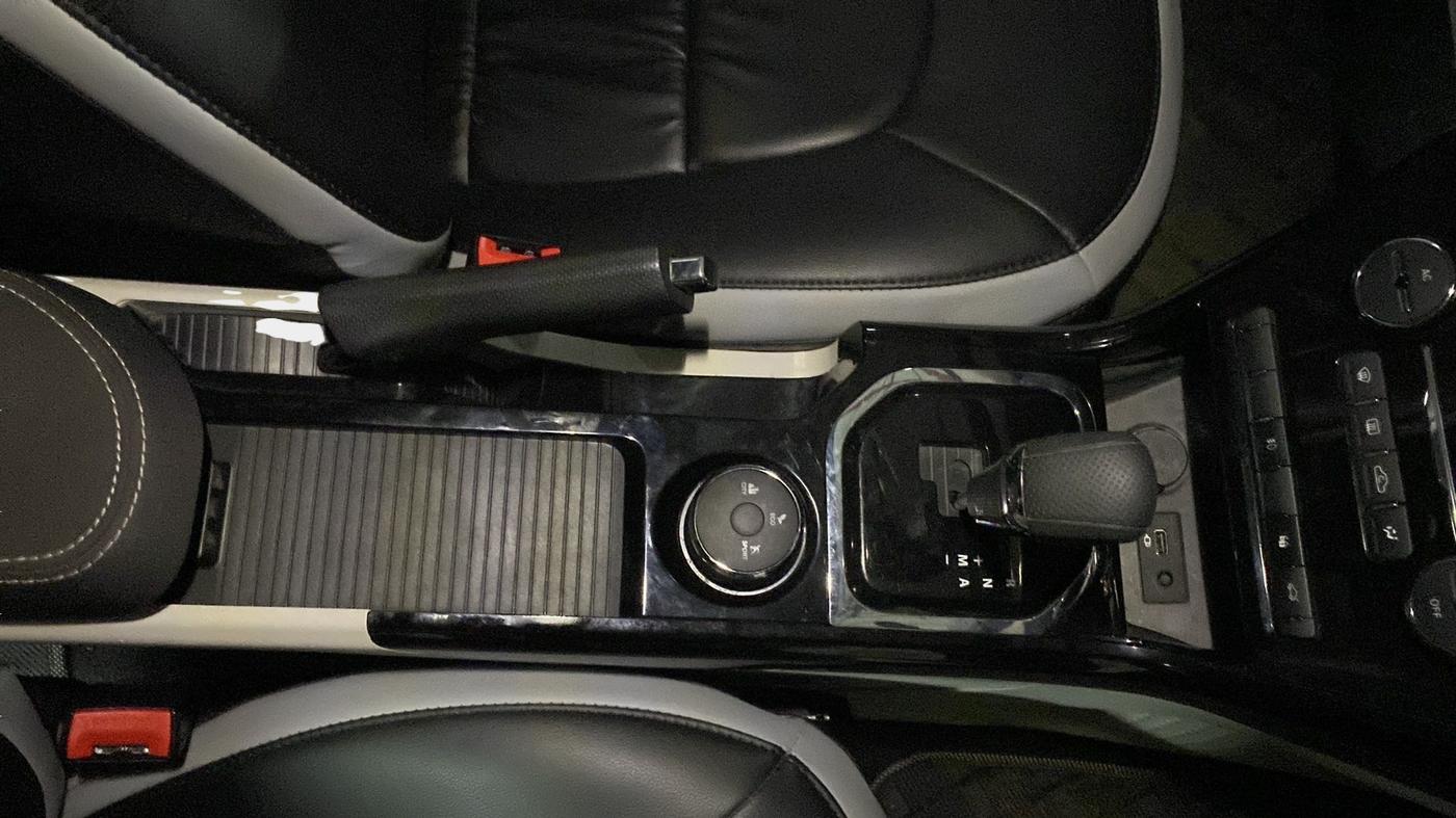 2021 Tata NEXON XZA PLUS PETROL, Petrol, Automatic, 4,039 km, Gear Lever