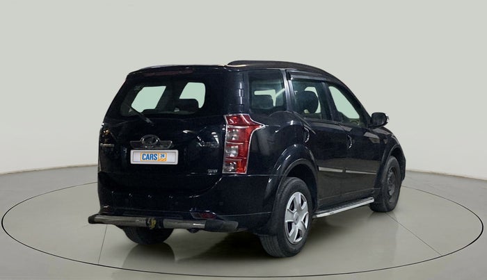 2015 Mahindra XUV500 W6, Diesel, Manual, 99,895 km, Right Back Diagonal