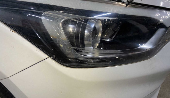 2018 Hyundai Elite i20 ASTA 1.2, Petrol, Manual, 24,917 km, Right headlight - Minor scratches