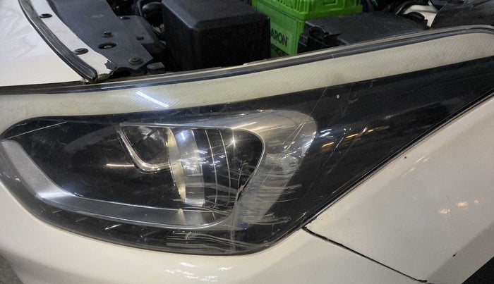 2018 Hyundai Elite i20 ASTA 1.2, Petrol, Manual, 24,917 km, Left headlight - Minor scratches