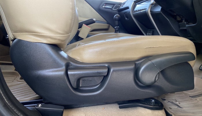 2017 Honda City 1.5L I-VTEC V MT, Petrol, Manual, 66,546 km, Driver Side Adjustment Panel