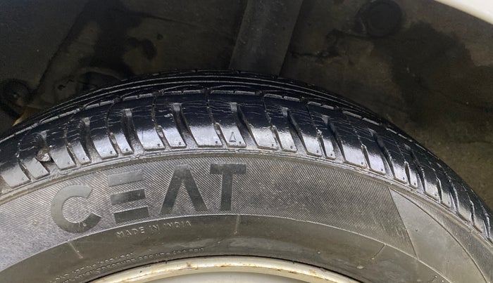 2016 Hyundai XCENT PRIME T CRDI, Diesel, Manual, 45,145 km, Right Rear Tyre Tread